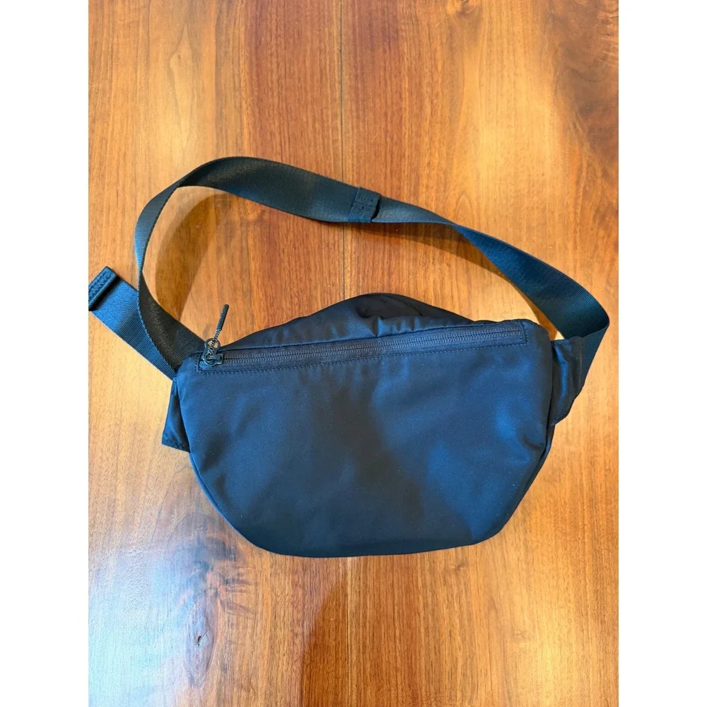 Lululemon City Adventurer Belt Bag 2.5L Black Travel